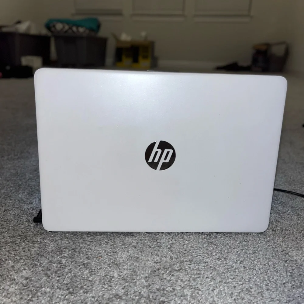 HP - 14” Laptop - Intel Celeron - 4GB Memory - 64GB eMMC - Snowflake White